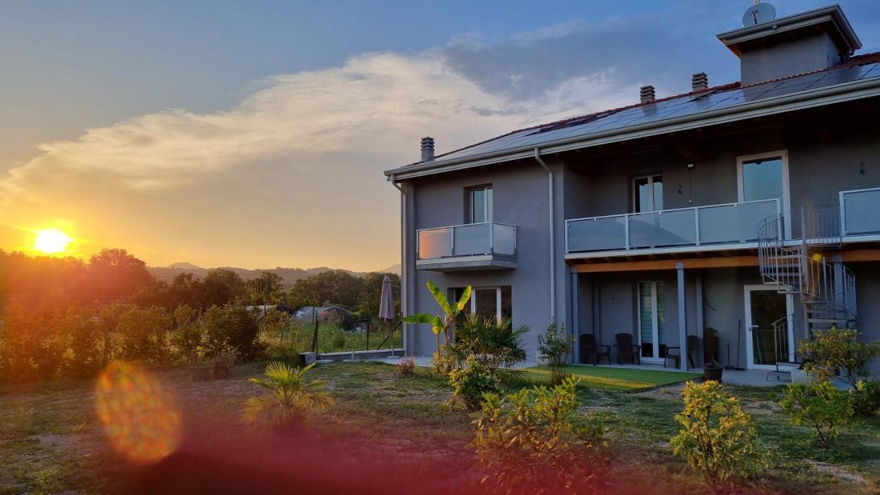 Bed and Breakfast Antica Dimora Dei Gelsi Манерба-дель-Гарда Экстерьер фото