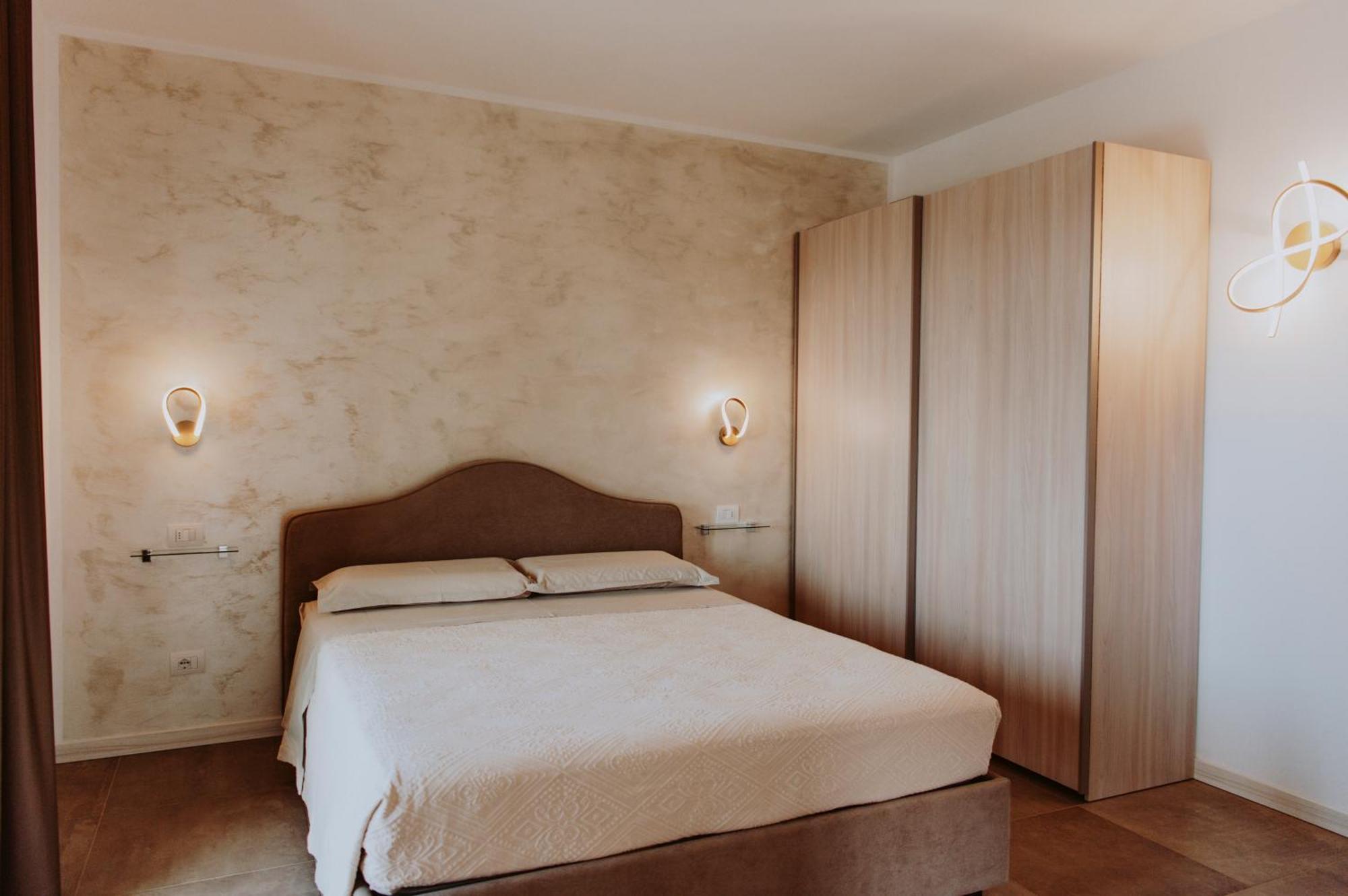 Bed and Breakfast Antica Dimora Dei Gelsi Манерба-дель-Гарда Экстерьер фото