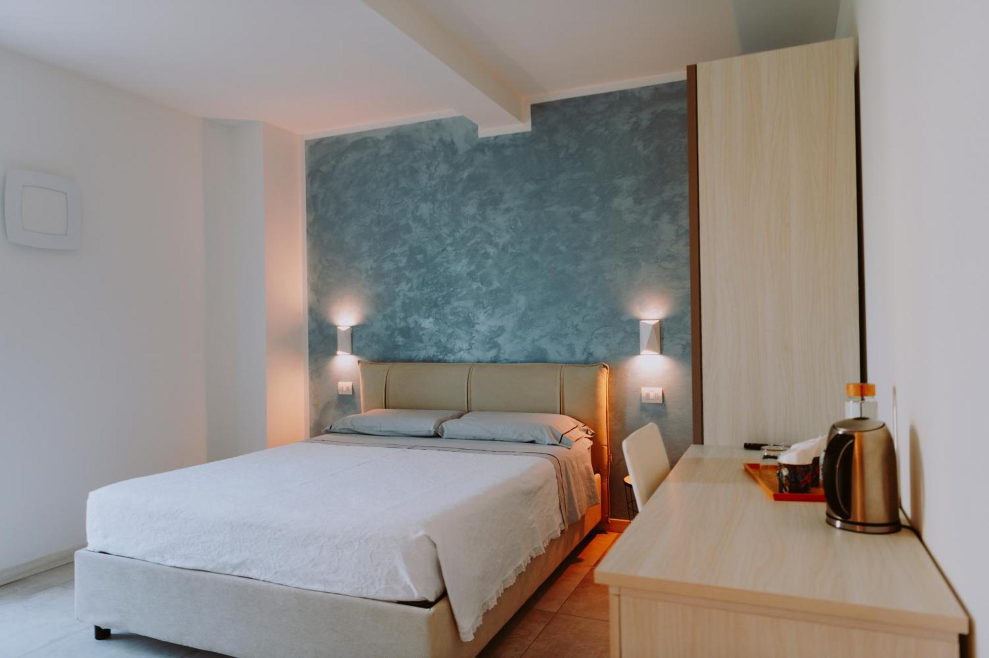 Bed and Breakfast Antica Dimora Dei Gelsi Манерба-дель-Гарда Экстерьер фото
