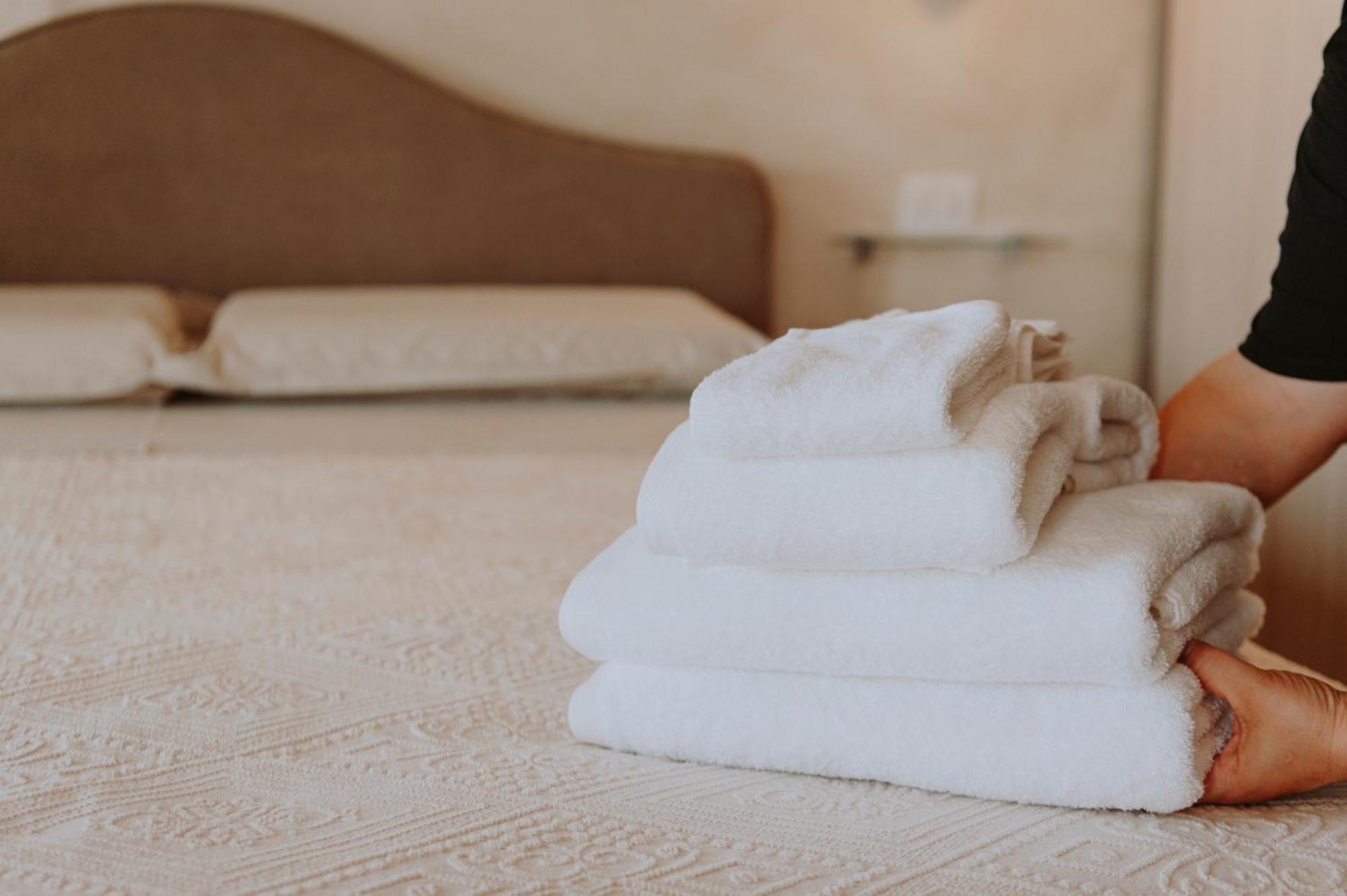 Bed and Breakfast Antica Dimora Dei Gelsi Манерба-дель-Гарда Экстерьер фото